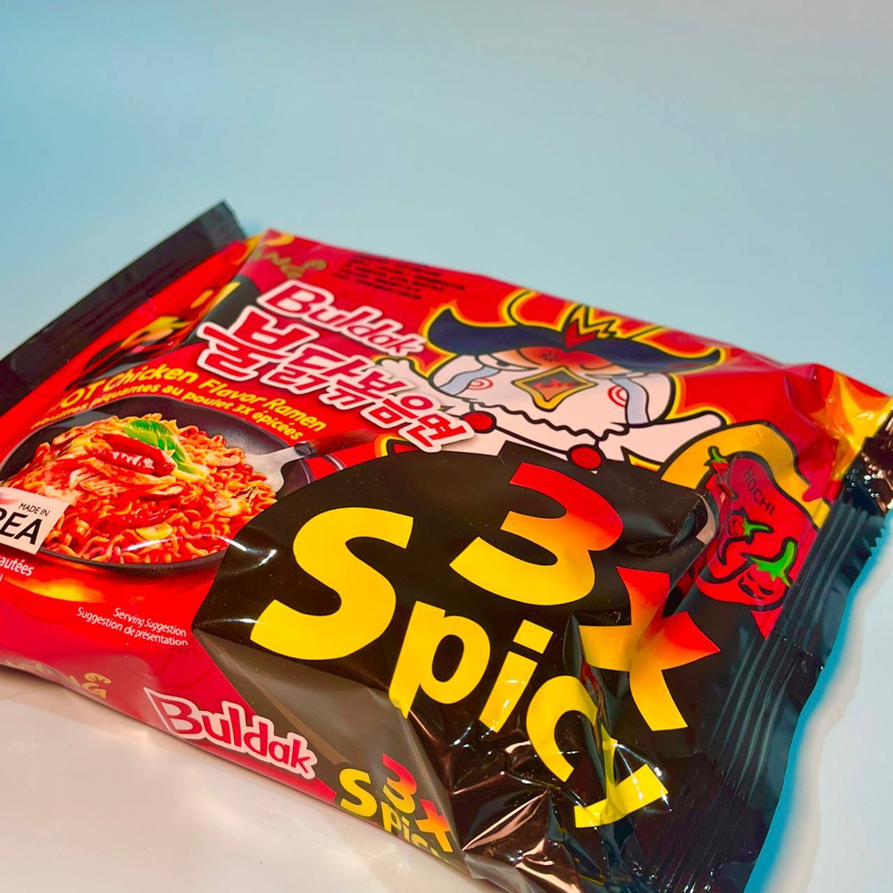 Лапша б/п со вкусом курицы (очень острая) Hot chicken flavor ramen 3x spicy 140г