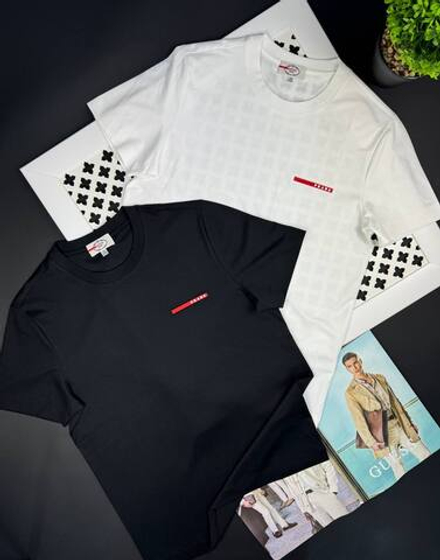 Футболка Prada