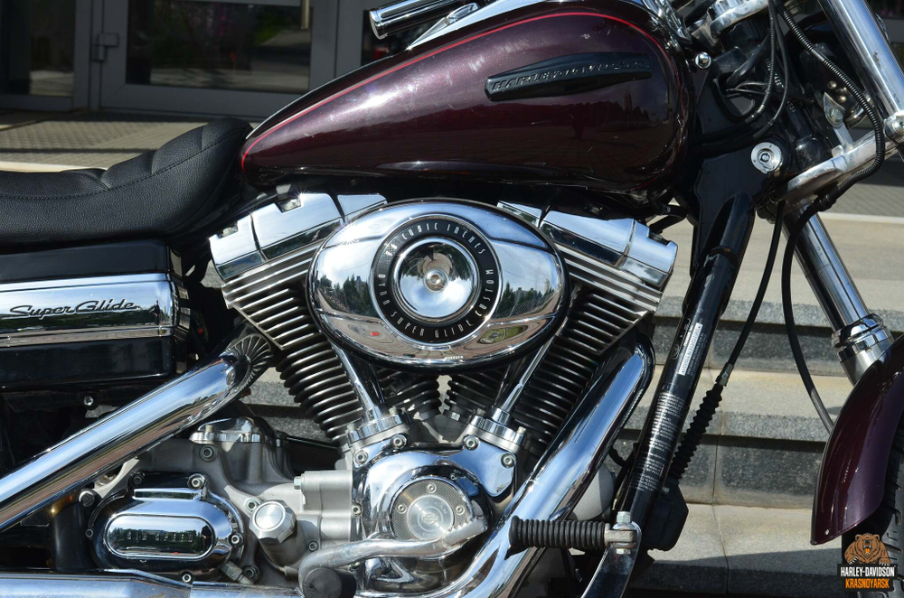 Harley-Davidson® Dyna SuperGlide