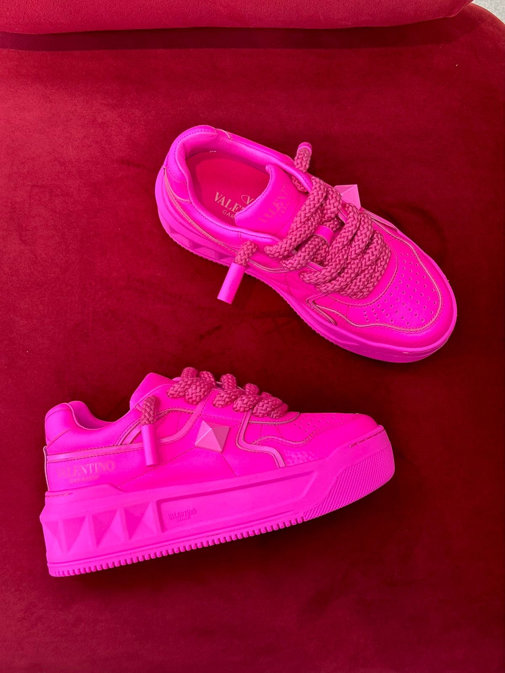 Кроссовки Valentino