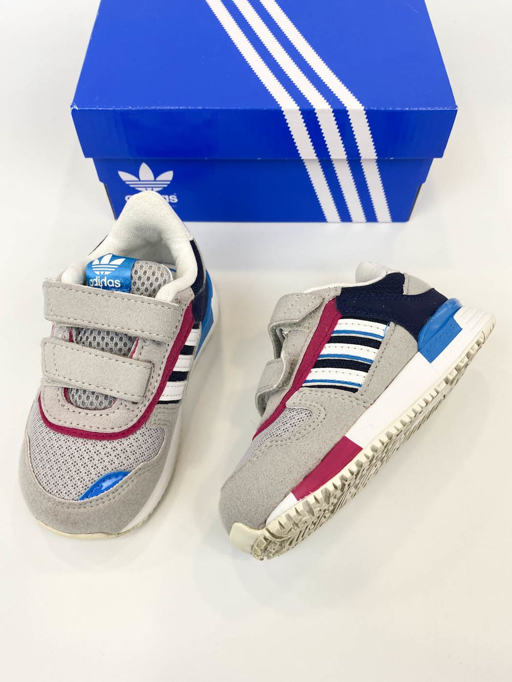 Кроссовки Adidas