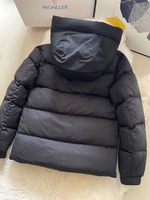 Пуховик Moncler