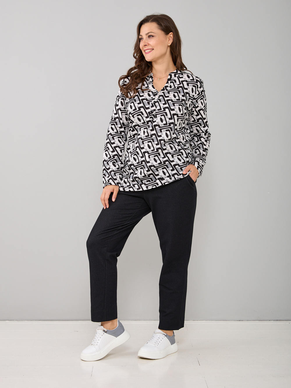 Блузка БЛ-22/черномолочный-лабиринт