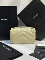 Женская сумка Yves Saint Laurent Small Loulou Matelasse молочного цвета большая