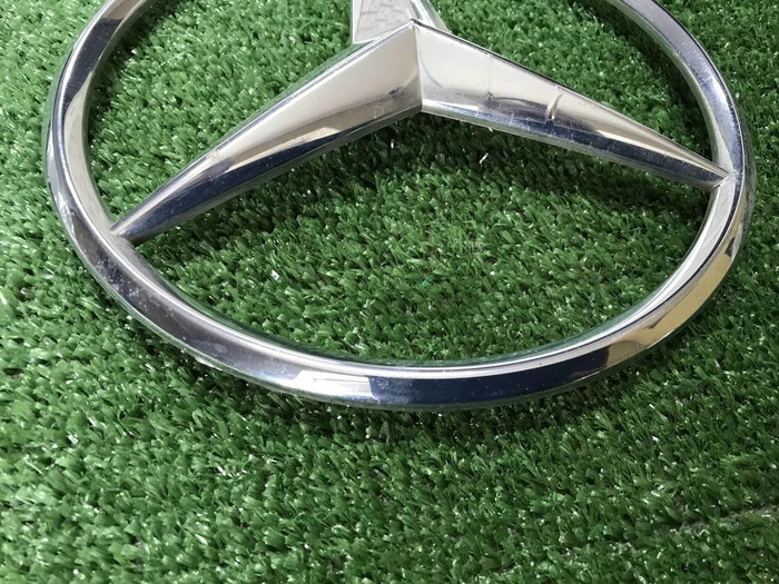 Эмблема решетки радиатора Mercedes GLE V167 18-24