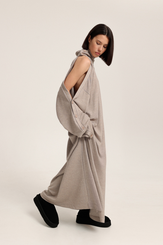 Платье трикотажное на пуговицах