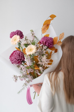 авторский букет в осенних оттенках в подарок маме