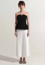 Топ V с баской