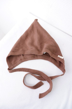 Шапка на завязках для новорожденного