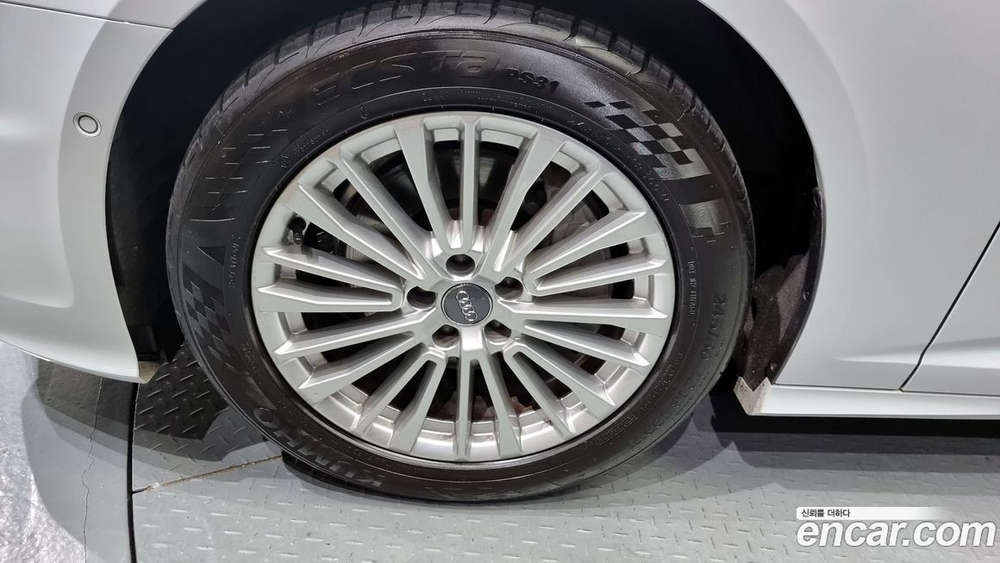 Audi A6 (C8) 45 TFSI Premium (07.2020)