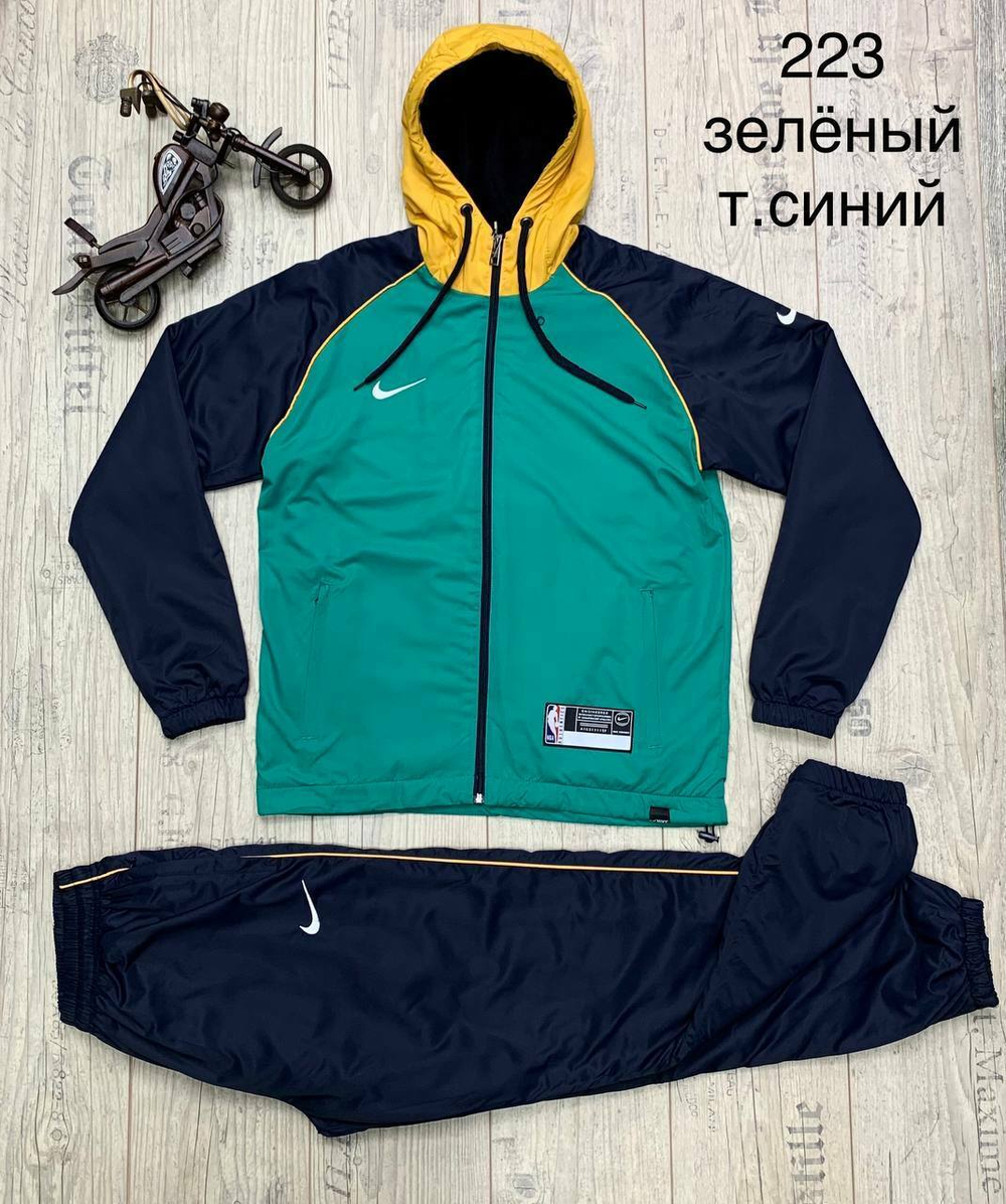 Спортивный костюм Nike #2 • Зеленый