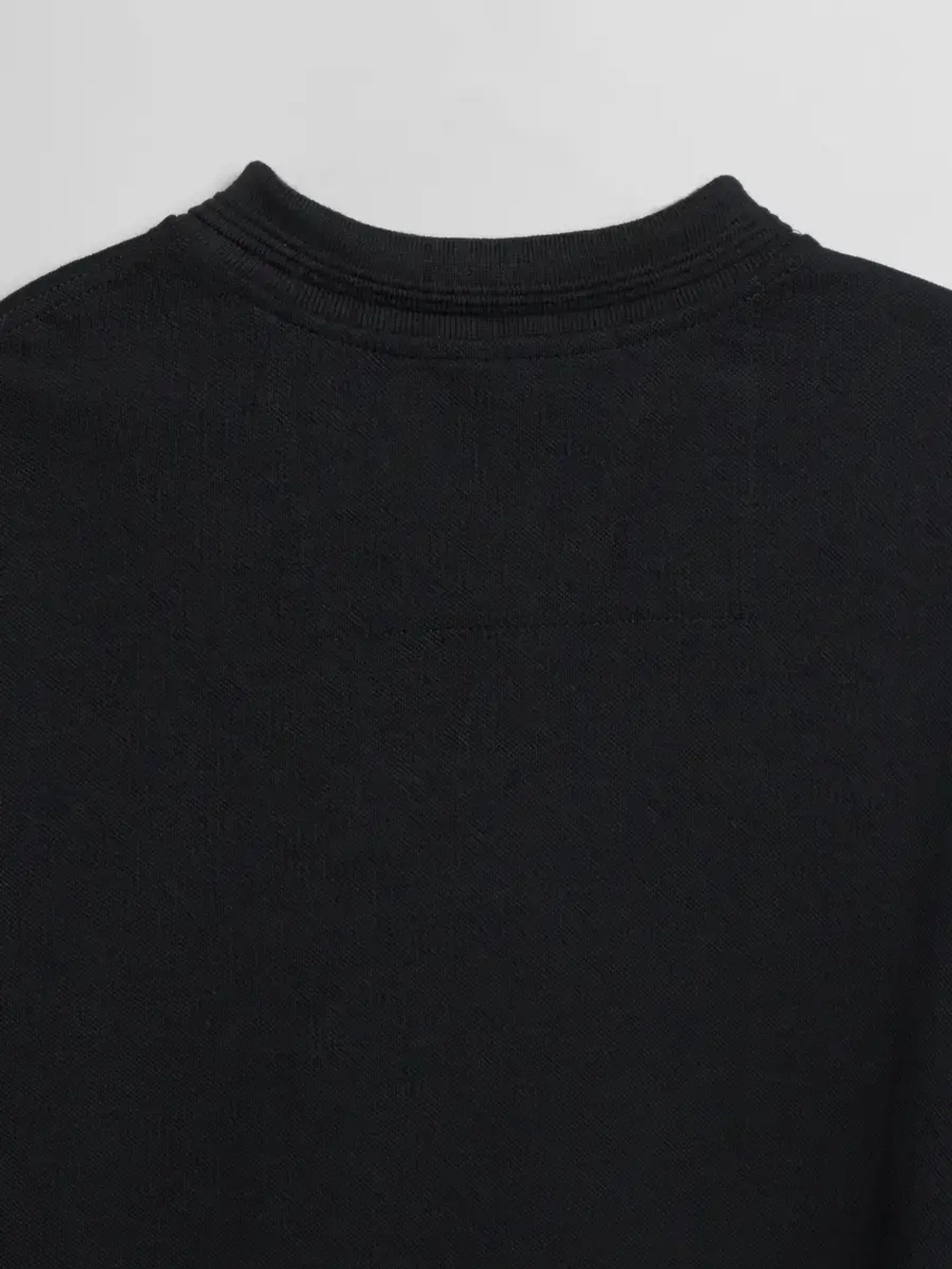 Летняя мужская футболка