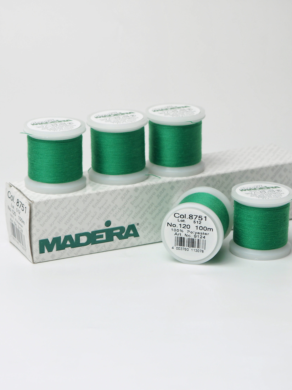 Нитки швейные Madeira aerofil № 120 Col. 8751 зеленый светлый (100, 400 м)