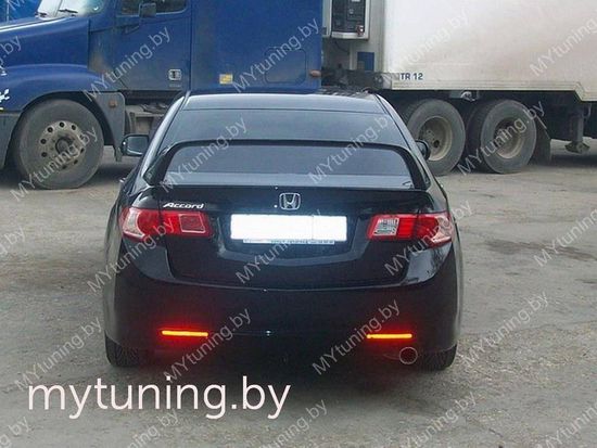 Спойлер высокий для Honda Accord 8