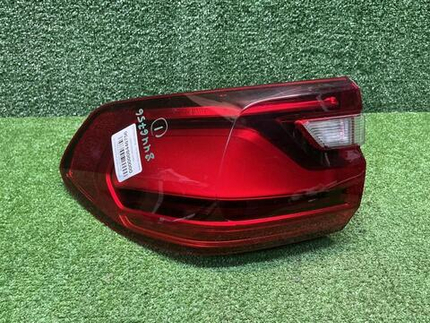 Фонарь левый внешний BMW X7 G07 (2019-2022)