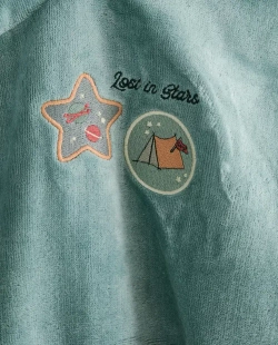 ZARA HOME ДЕТСКОЕ ПОЛОТЕНЦЕ С КАПЮШОНОМ В КОСМИЧЕСКОМ СТИЛЕ, ЗЕЛЕНЫЙ