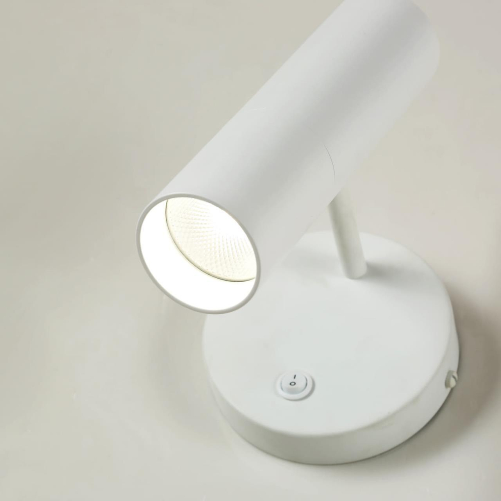 Настенный светодиодный светильник Favourite Tube 2108-1W