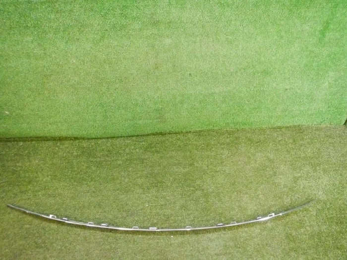 Молдинг крышки багажника Mercedes E W213 (2016-2021)