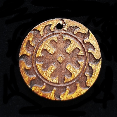 Славянский деревянный оберег "Целебник". Материал береза. Цвет Мокко. Длина шнура 50 см. Диаметр 3 см