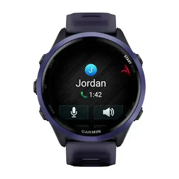 Умные часы Garmin Forerunner 570 - 47 мм Алюминий индиго с полупрозрачным ремешком цвета имперского фиолетового индиго