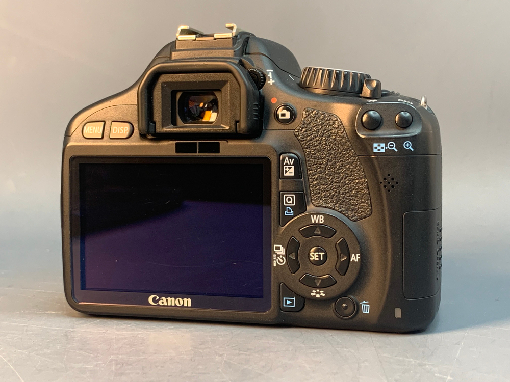 Canon 550D Kit 18-55 19000 кадров