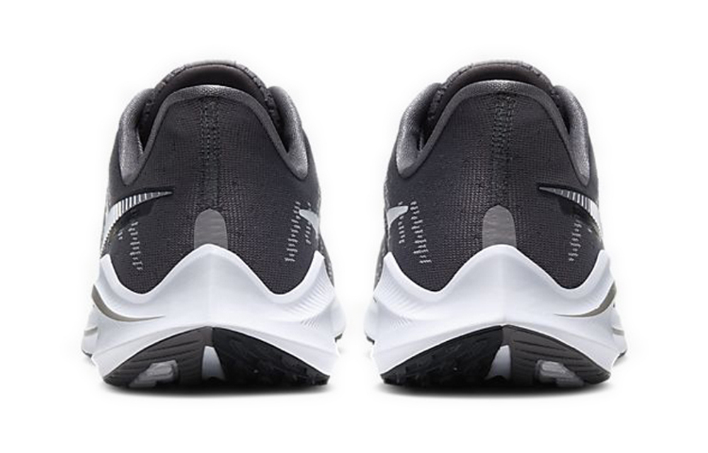 Кроссовки Nike Air Zoom Vomero 14
