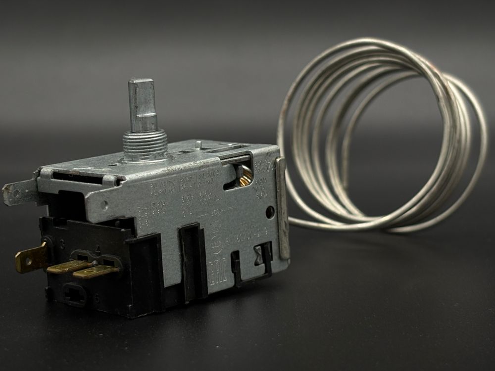 Термостат для холодильника DANFOSS-25T65 077B1082