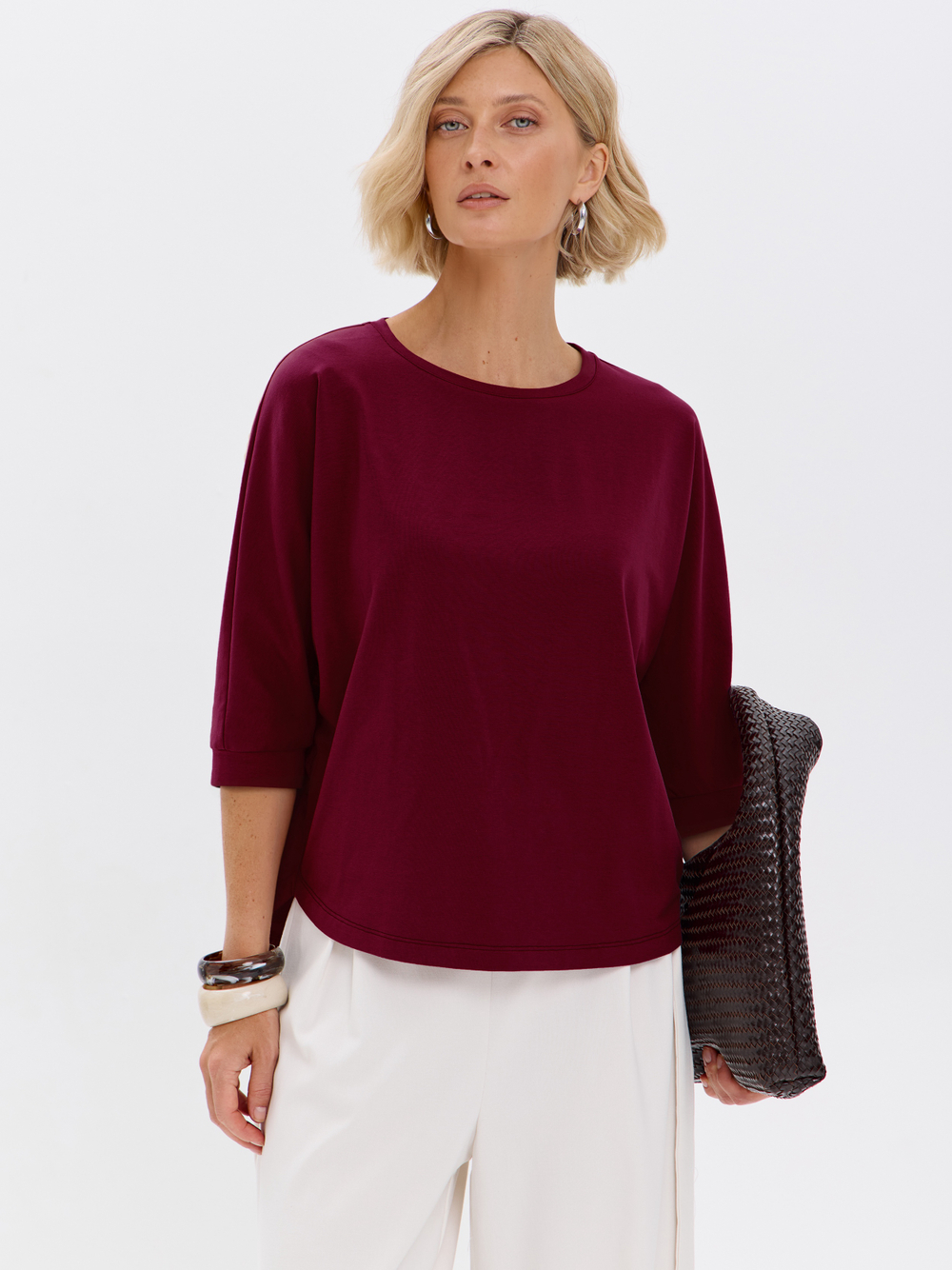 Свободная футболка летучая мышь с рукавом 3/4