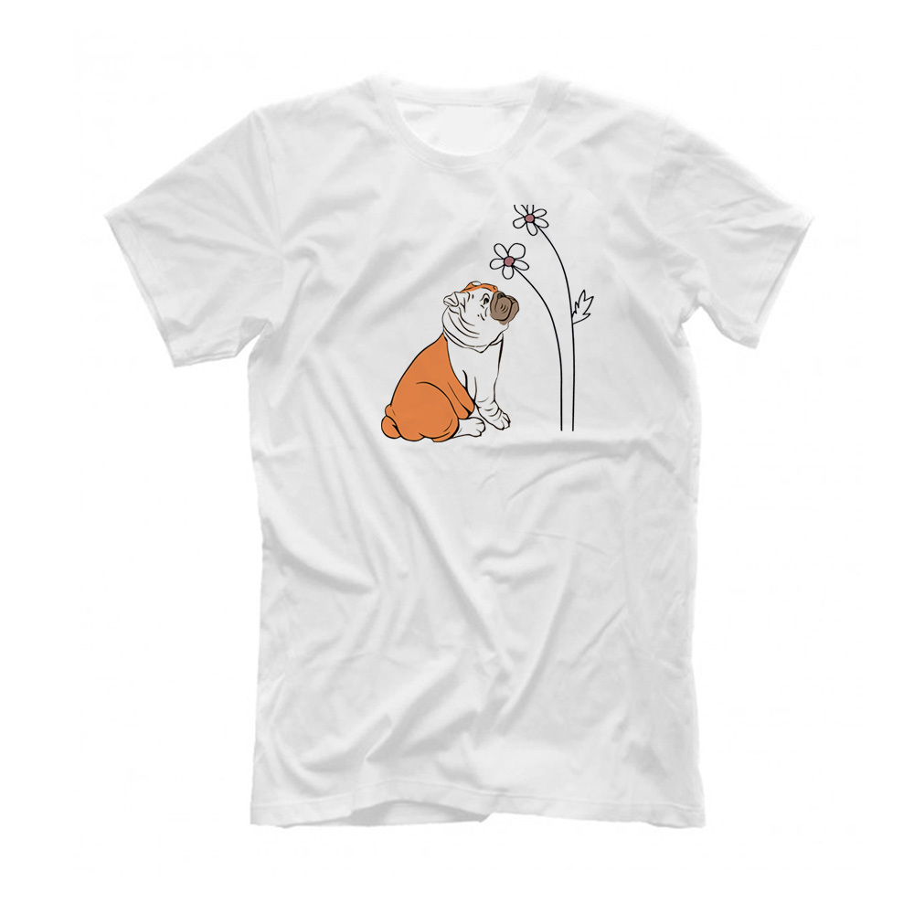 Футболка "Английский бульдог с цветами"