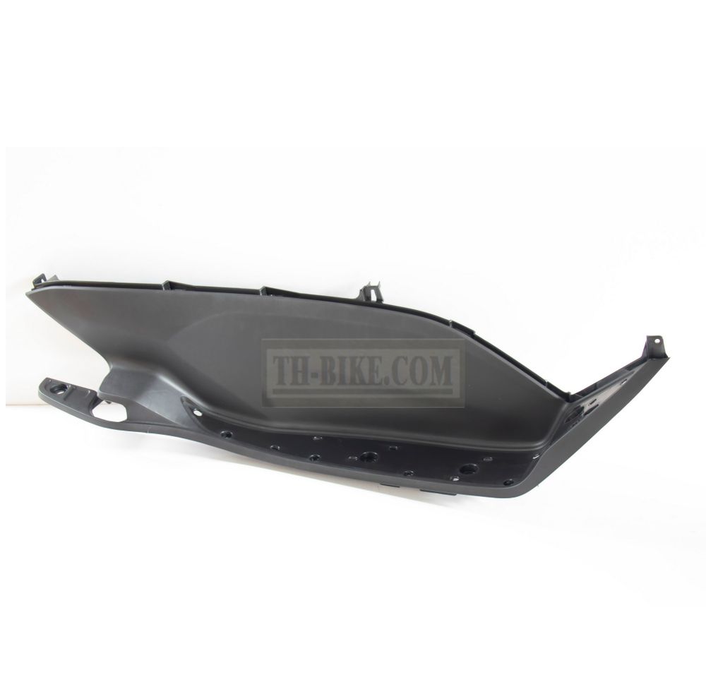 64311-KWN-710ZC. STEP, R. FLOOR *NH1*