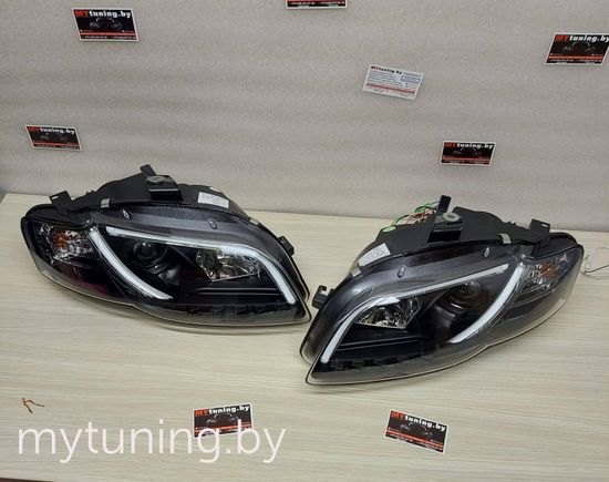 Передние фары Audi A4 B7 led tube lights black