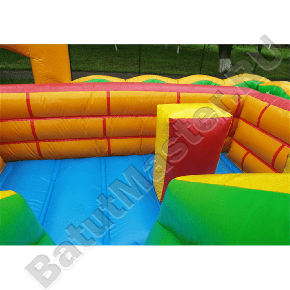 Большой надувной батут "Средневековье" 20*20*5 м