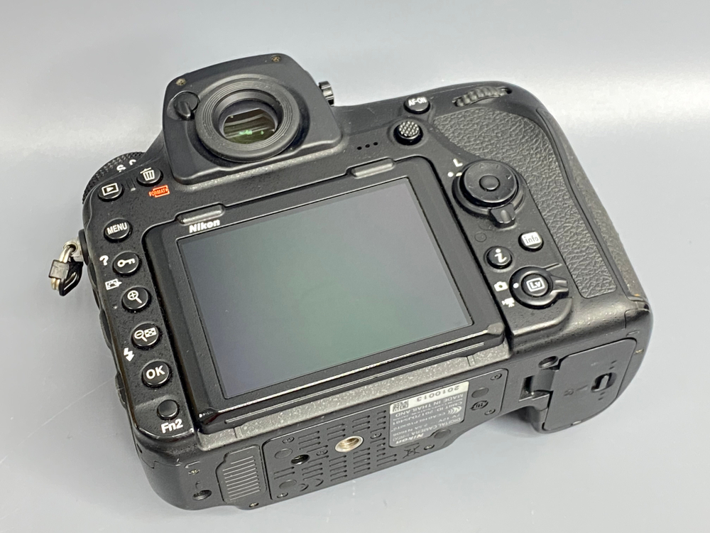 Nikon D850 11.000 кадров
