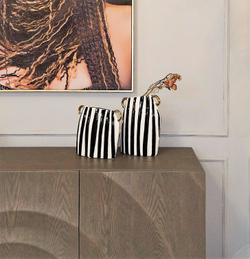 Ваза Vertical line vase B