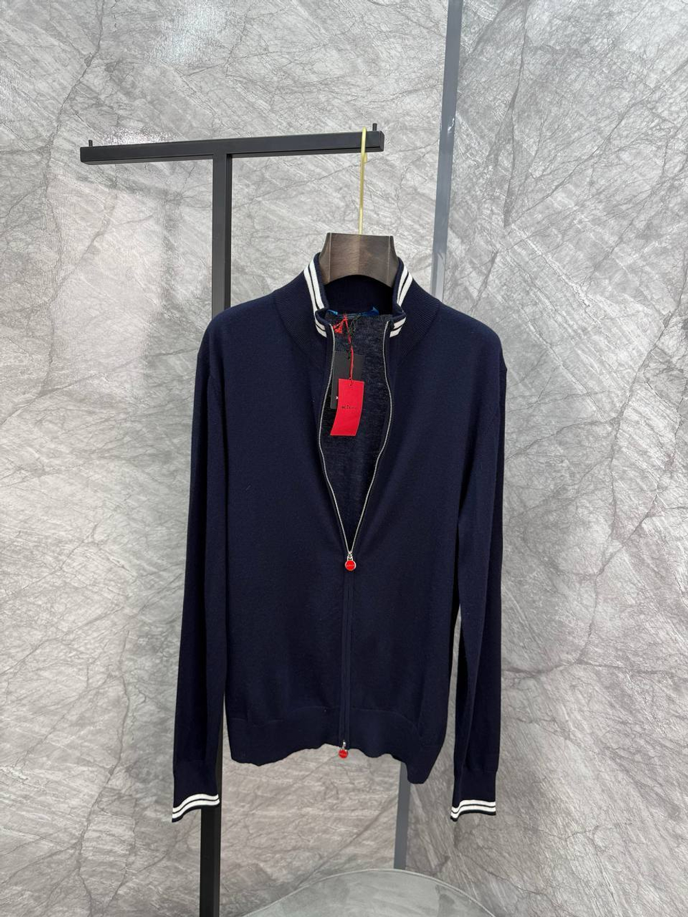 Кардиган Kiton