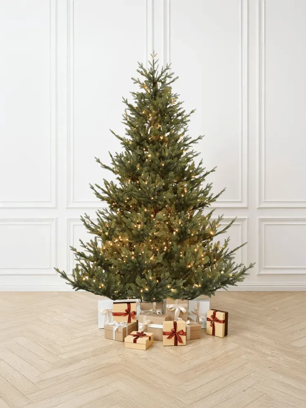 Елка с гирляндой встроенной «Eiffel» (Литая хвоя) 240 см / 2,4 м