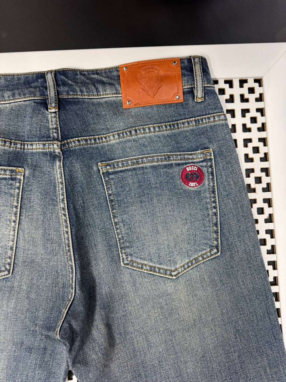 Джинсы Gucci