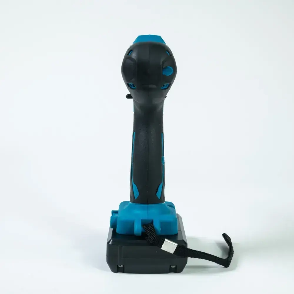 Makita Дрель-шуруповерт, 18 В, 48 Нм, 2 АКБ