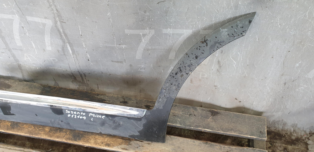 Накладка двери задней левой Kia Sorento 3 Prime (UM) 14-20 Б/У Оригинал 87775C5200