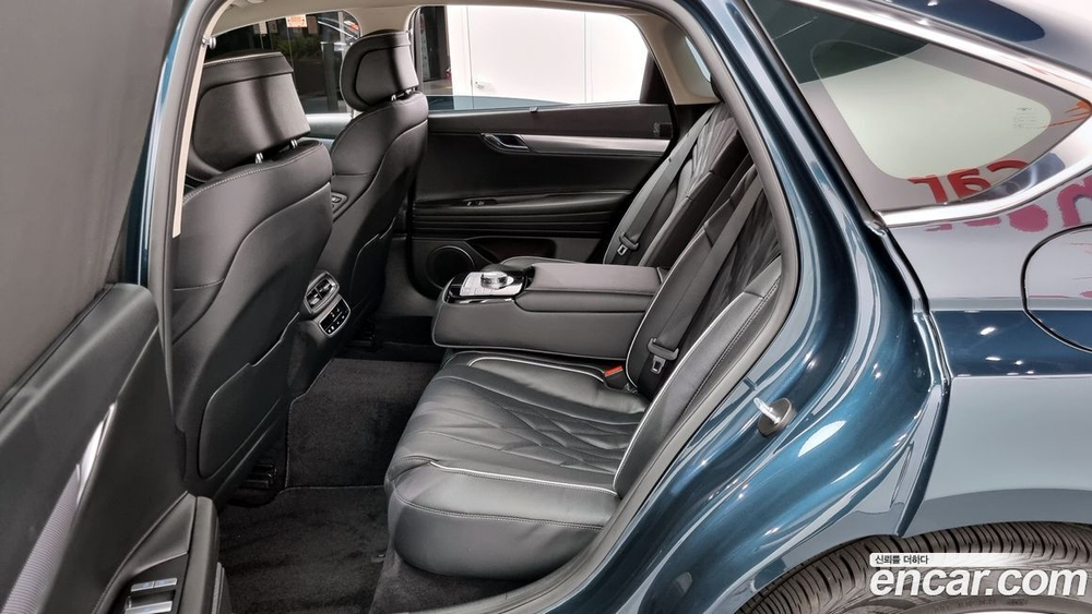Genesis G80 (RG3) Бензин 2.5 Turbo AWD (11.2022)