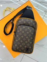 Сумка-слинг Louis Vuitton