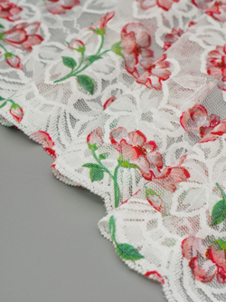 Эластичное кружево белое с бордовым и зеленым ширина 21 см