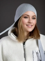 Чепчик шапка женский на завязках на осень