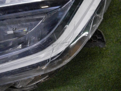 Битая Фара левая Renault Arkana (2019-н.в.) LED