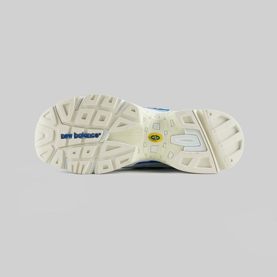 Кроссовки New Balance ML827AAP артикул:ML827AAP/D - купить в магазине Дайс