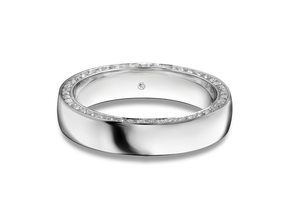 Обручальное кольцо с бриллиантами