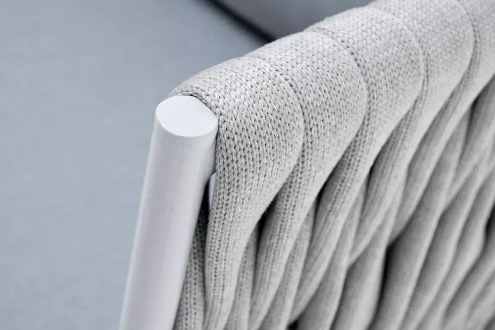 "Монако" кресло плетеное из роупа, каркас алюминий светло-серый (RAL7035) шагрень, роуп светло-серый 40 мм, ткань светло-серая