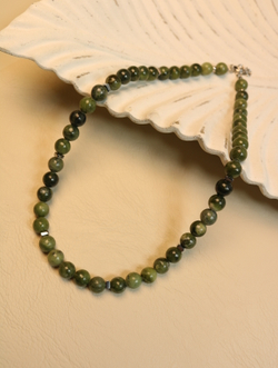 Чокер из нефрита «Зелёный Код»