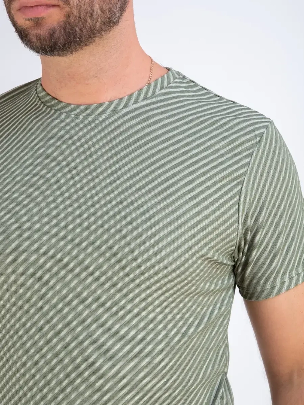 Футболка мужская однотонная базовая