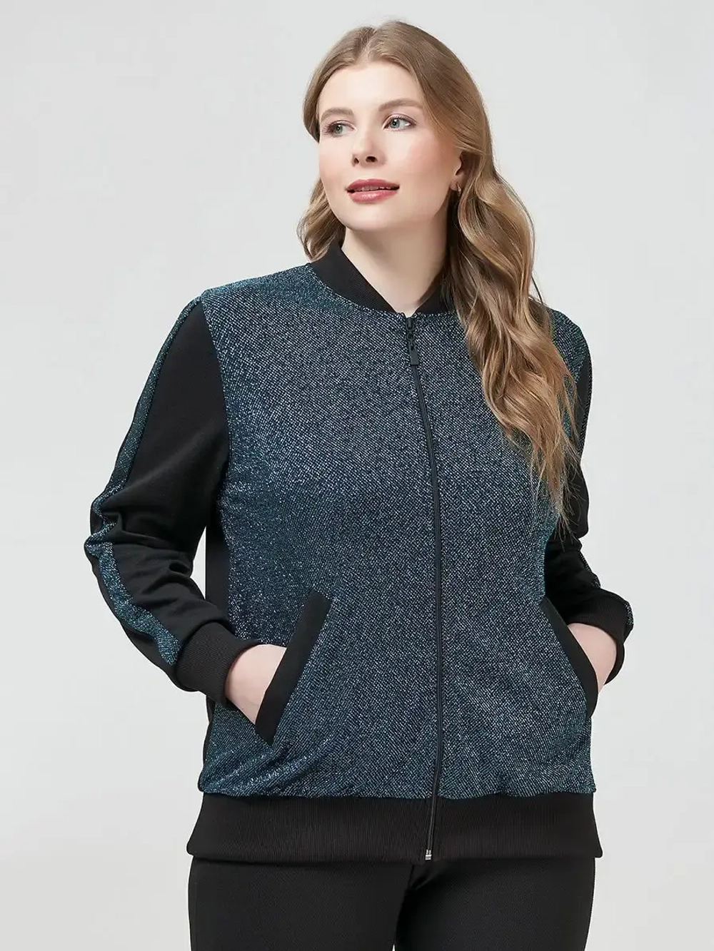 Бомбер с люрексом больших размеров